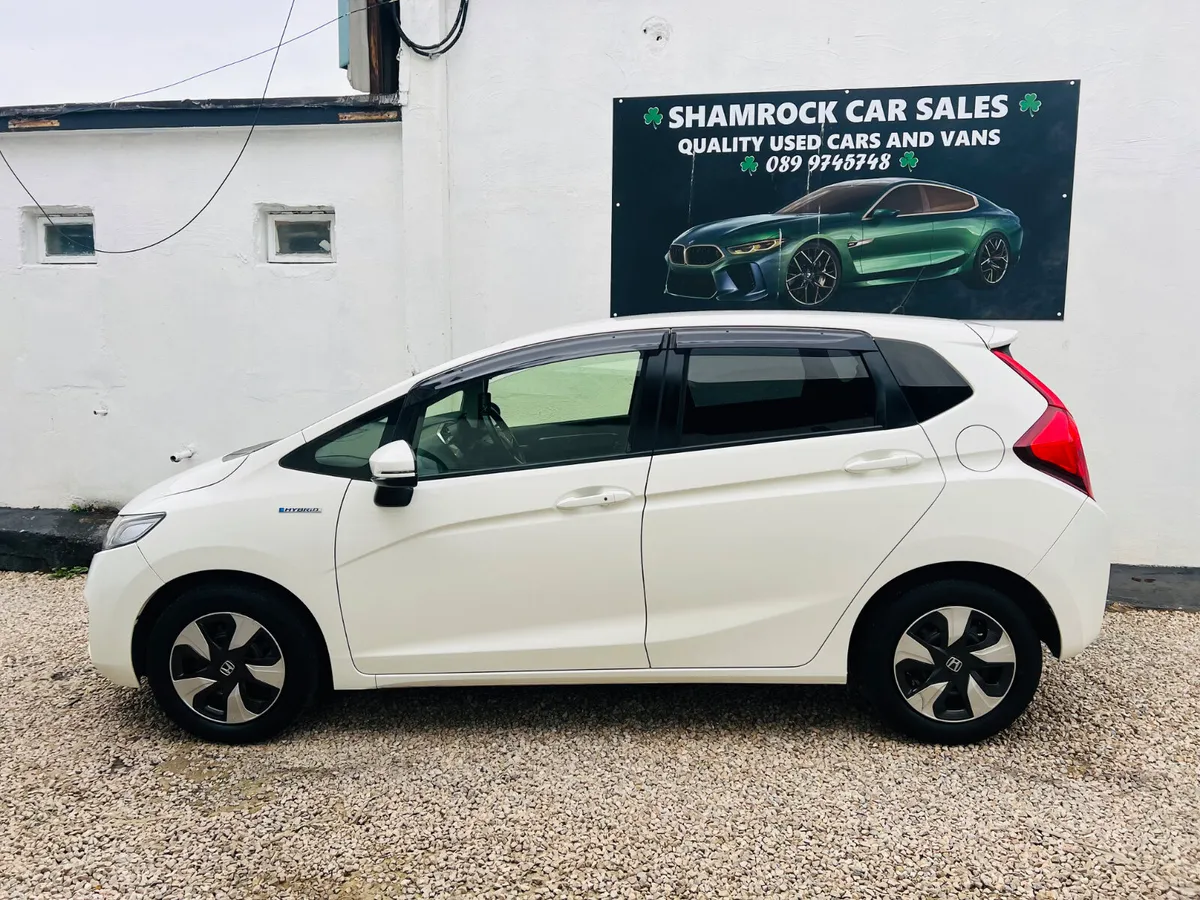 2016 Honda Fit 1.5 Hybird low kms - Image 2