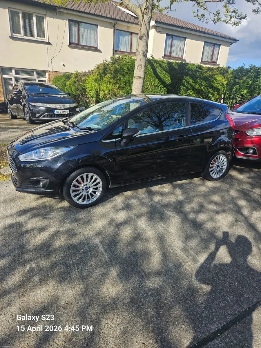 2013 FORD FIESTA 1.0LTR 3DR PETROL NCT 01/27 - Image 1