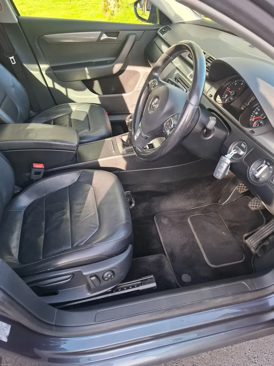 Volkswagen Passat 2014 Low milage - Image 1