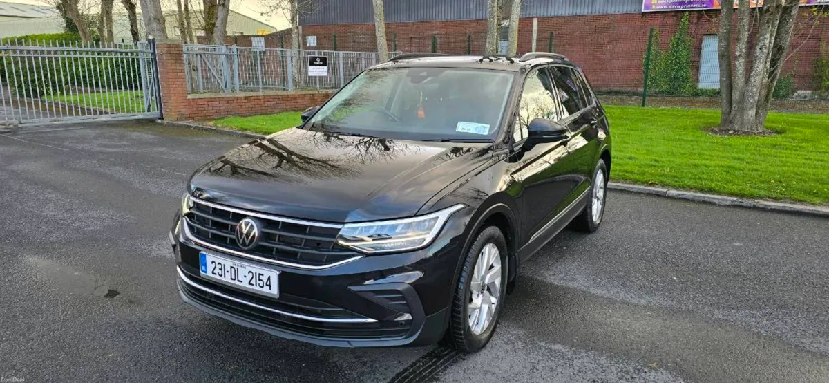 231 VW Tiguan 2.0 TDI LIFE Automatic gearbox - Image 2