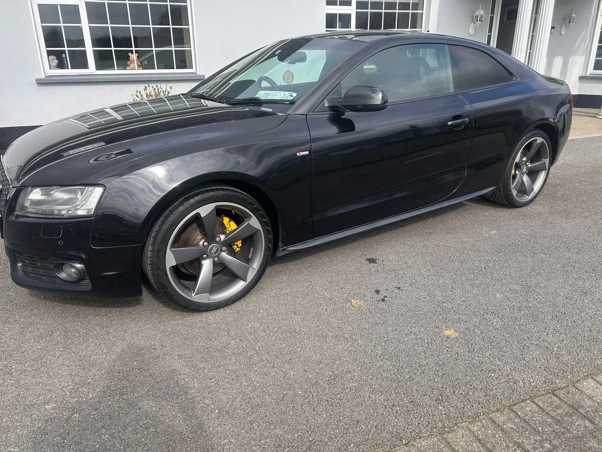 Audi a5 s line Quattro black edition - Image 4