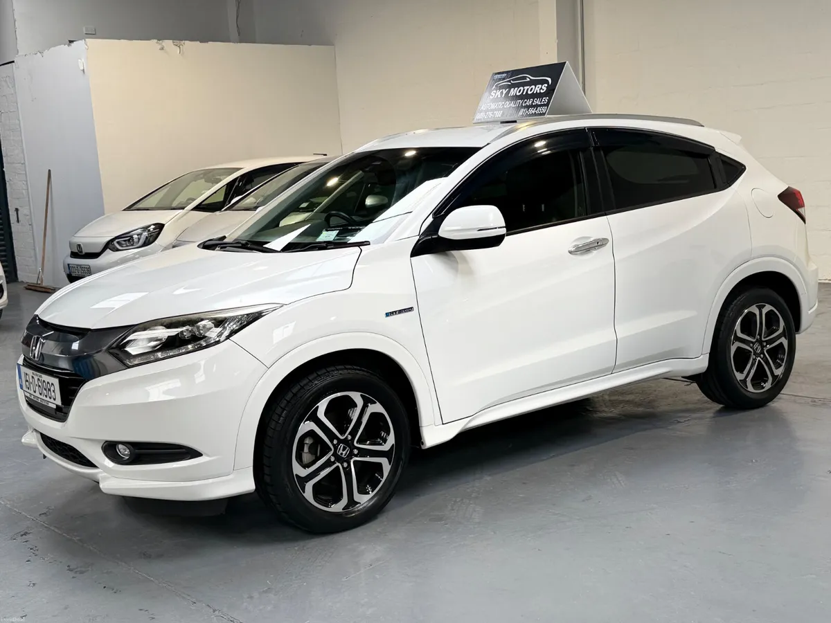 2015 Honda Vezel 1.5 Hybrid Automatic,Leather Spec - Image 4