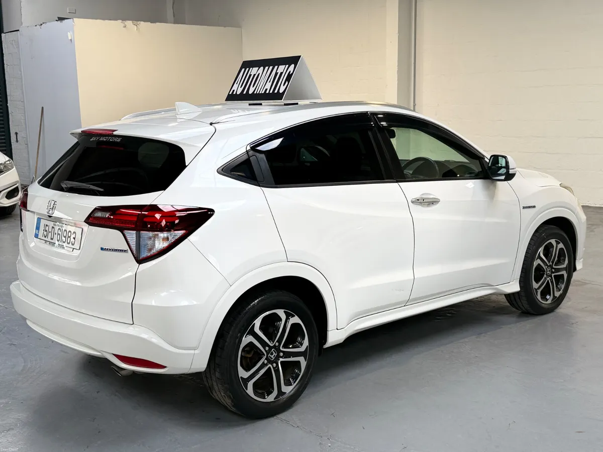 2015 Honda Vezel 1.5 Hybrid Automatic,Leather Spec - Image 6
