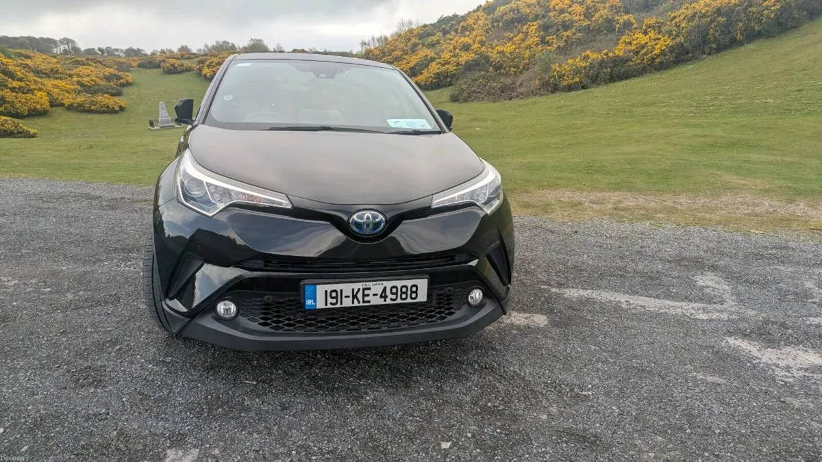 Toyota CHR 2019 - Image 2