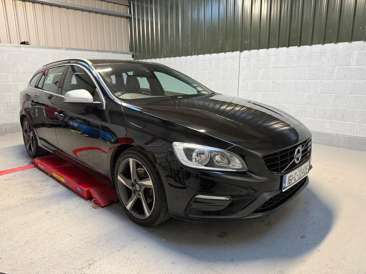 Volvo V60 2016     R- DESIGN  ! - Image 2