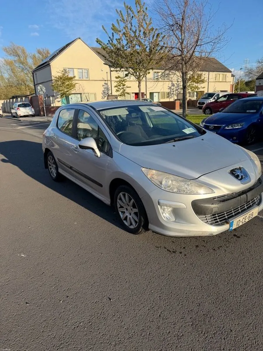 2010 Peugeot 308 - Image 1