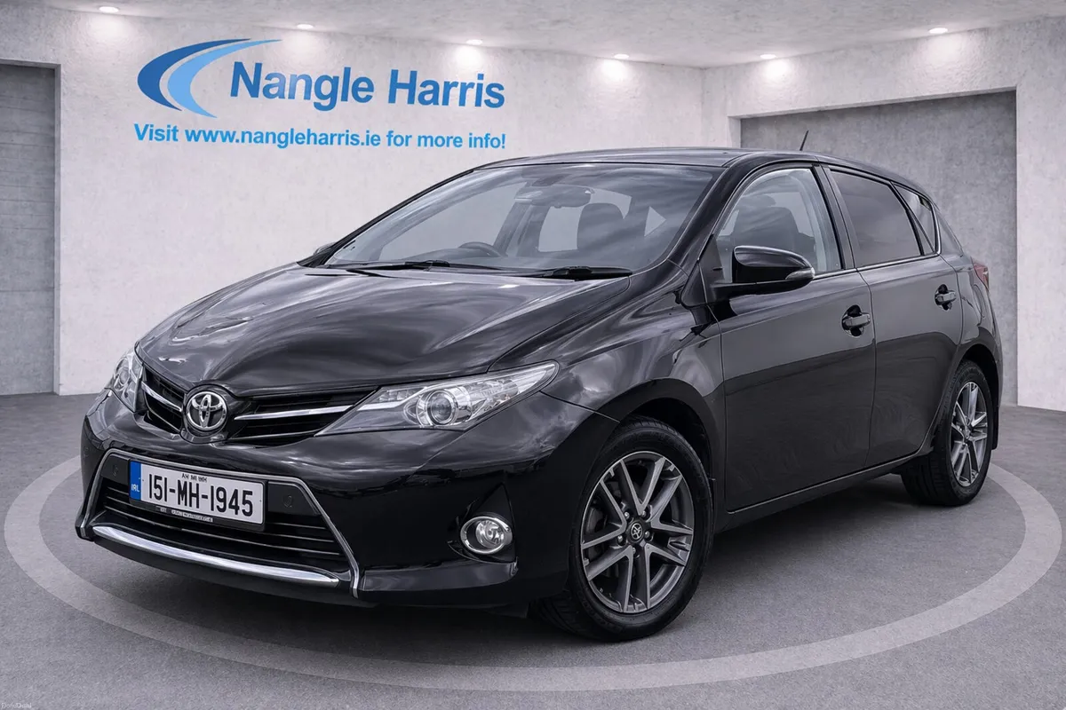Toyota Auris Sol. Low KMS - Image 1
