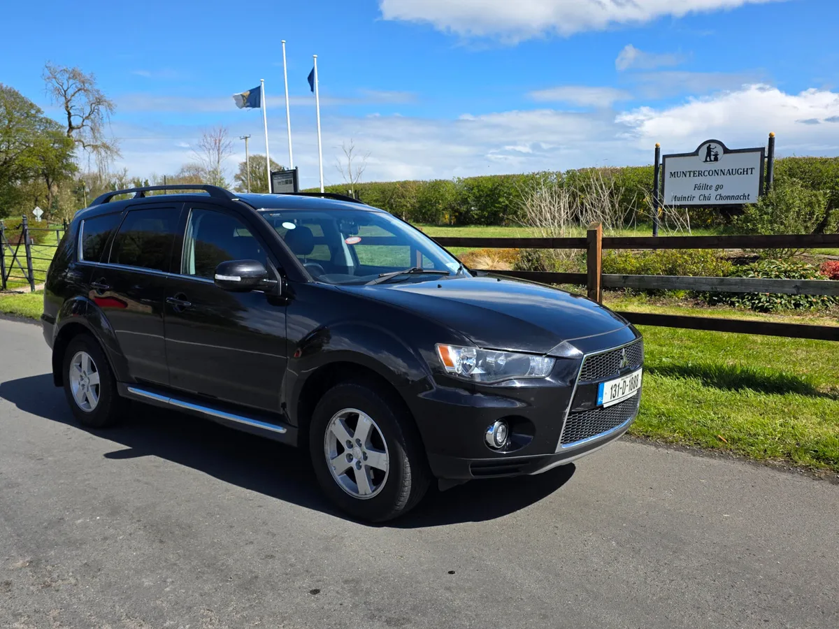 2013 Mitsubishi Outlander 2.2 DI-D Intense 7 Seate - Image 1