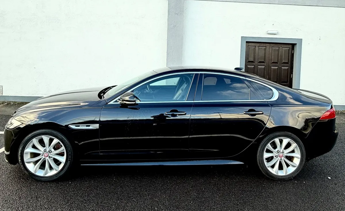 Jaguar XF R Sport 2016 - Image 2