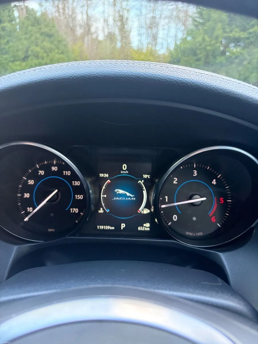 Jaguar XF R Sport 2016 - Image 4