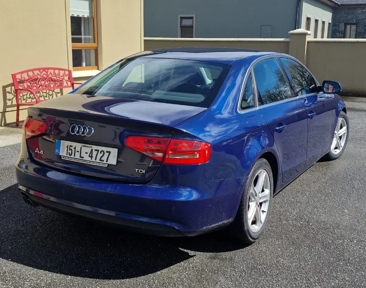 Audi A4 2015 - Image 2