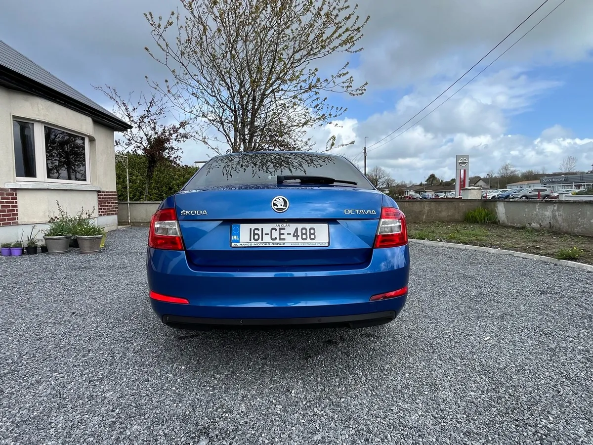 Skoda Octavia 2litre diesel - Image 4