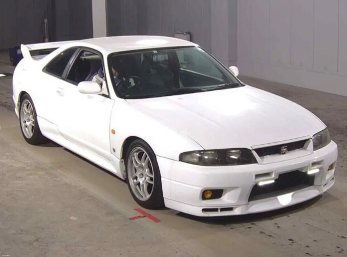 🇯🇵 Nissan Skyline GT-R V-Spec – White - Image 2
