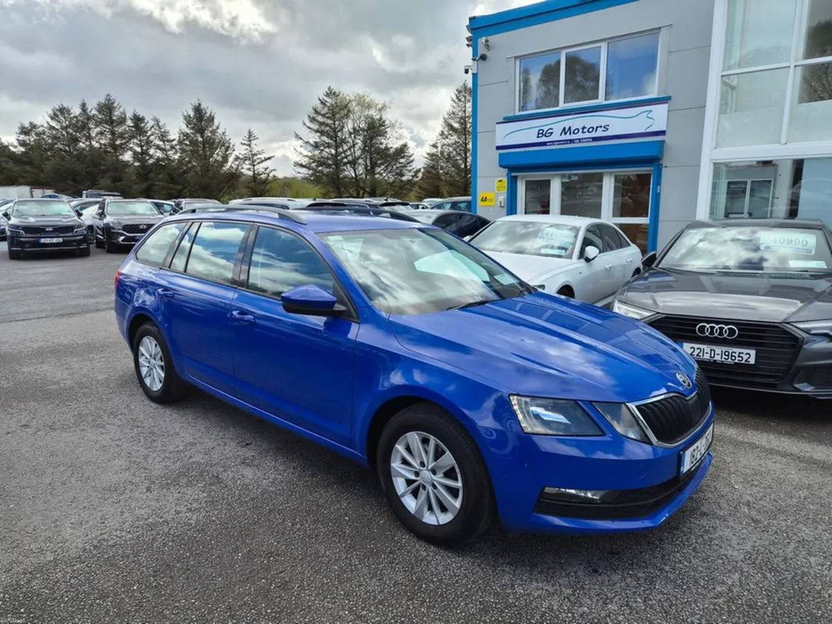 Skoda Octavia Combi 1.2 TSI 86HP 4DR - Image 1