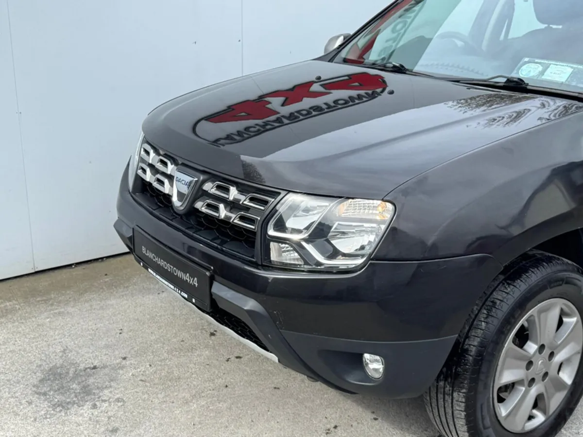 Dacia Duster SIGNATURE 1.5 DCI 110BHP - Image 4