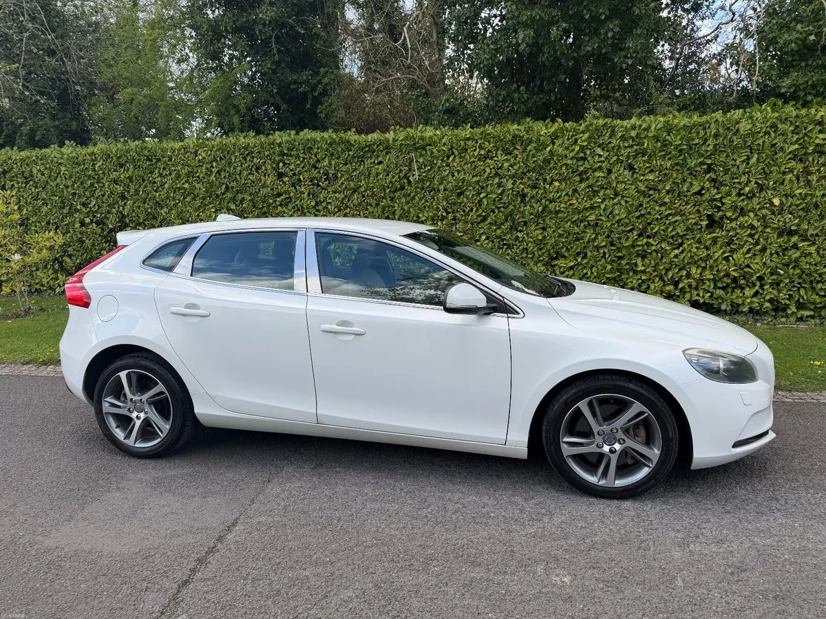 2015 Volvo V40 2.0 D4 – New NCT - Immaculate - Image 2