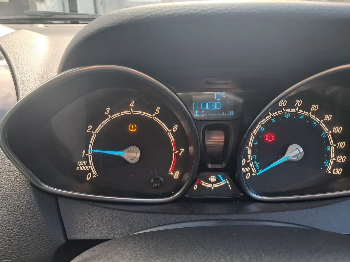 Ford B-Max 2015 - Image 1