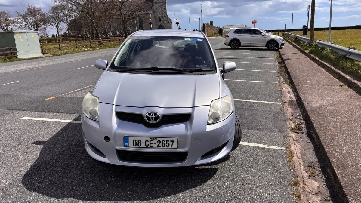 Toyota Auris - Image 2