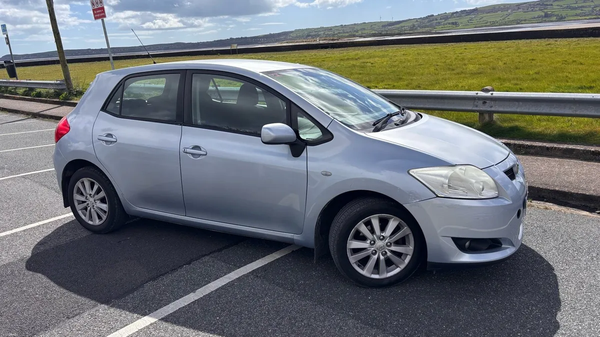Toyota Auris - Image 1