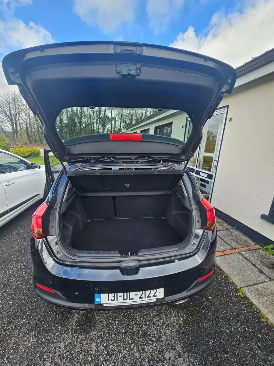 Kia Ceed 2013 - Image 4