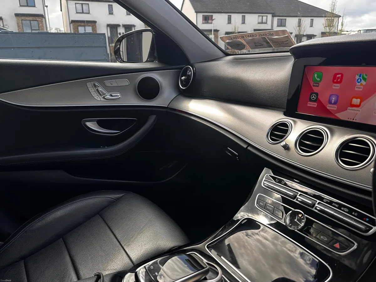 Mercedes-Benz E Class 220 D SE PREMIUM 4DR AUTO - Image 3