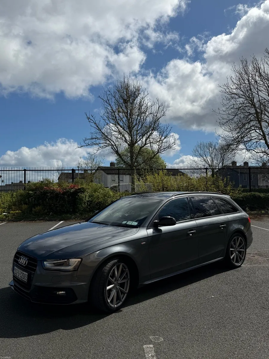 Audi A4 B8.5 S-Line Black Edition 190bhp Automatic - Image 4