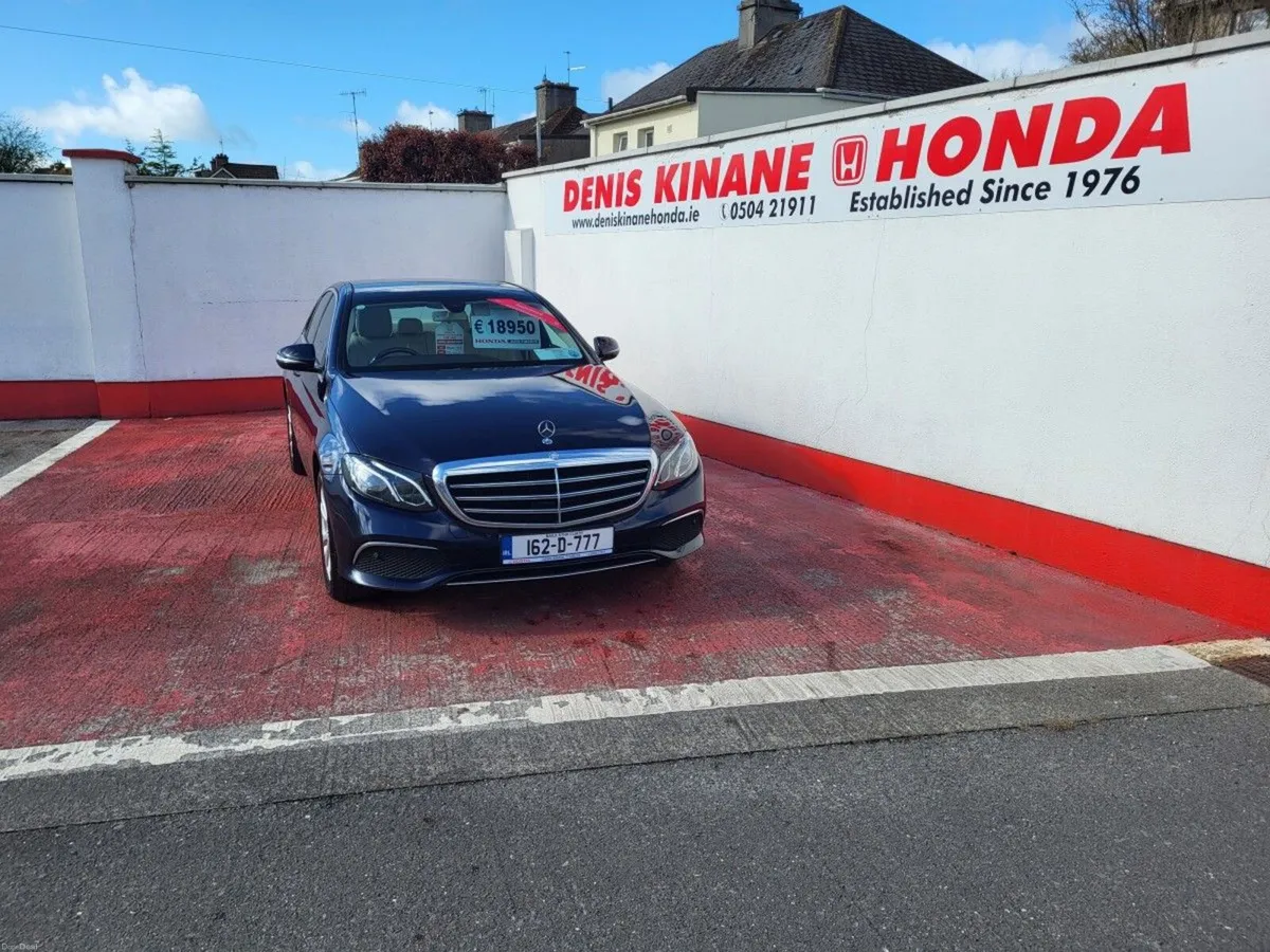 Mercedes-Benz E-Class E 220 D EXCLUSIVE A/T - Image 2