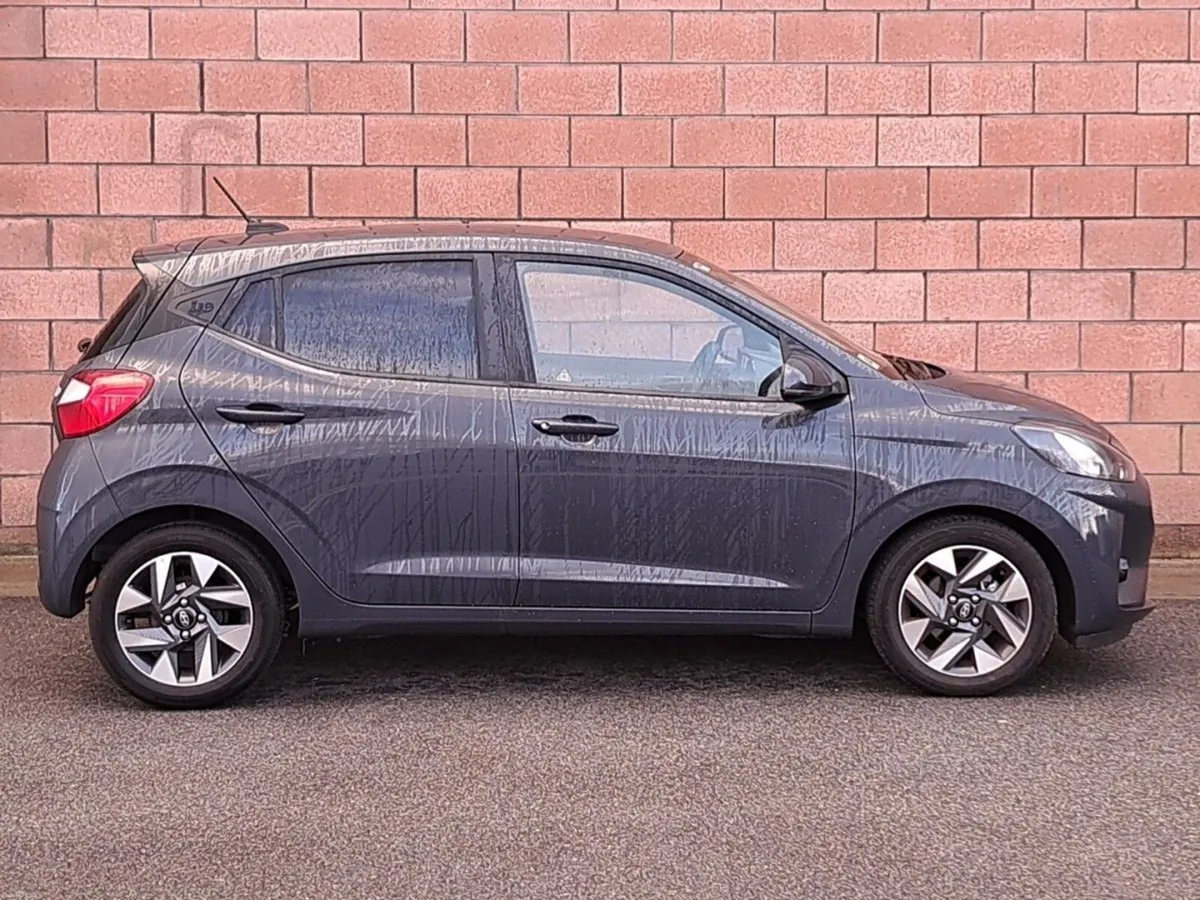 Hyundai i10 Deluxe Plus 1.0 Petrol - Image 4