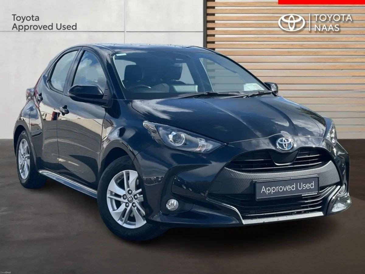 Toyota Yaris YARIS 1.5 HYBRID LUNA - Image 1