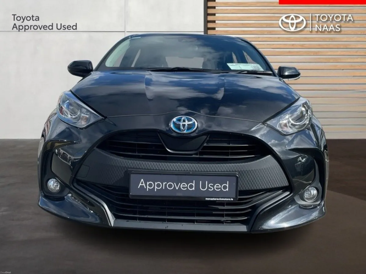 Toyota Yaris YARIS 1.5 HYBRID LUNA - Image 5