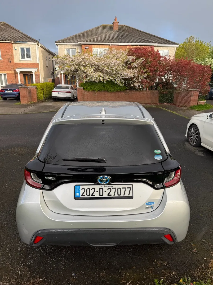 Toyota Yaris Hybrid - Image 4