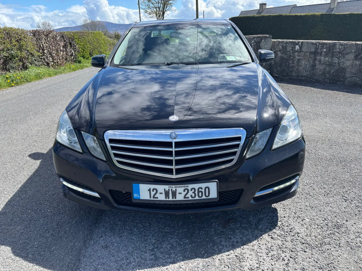 Mercedes-Benz E-Class 2012 e220 cdi - Image 2