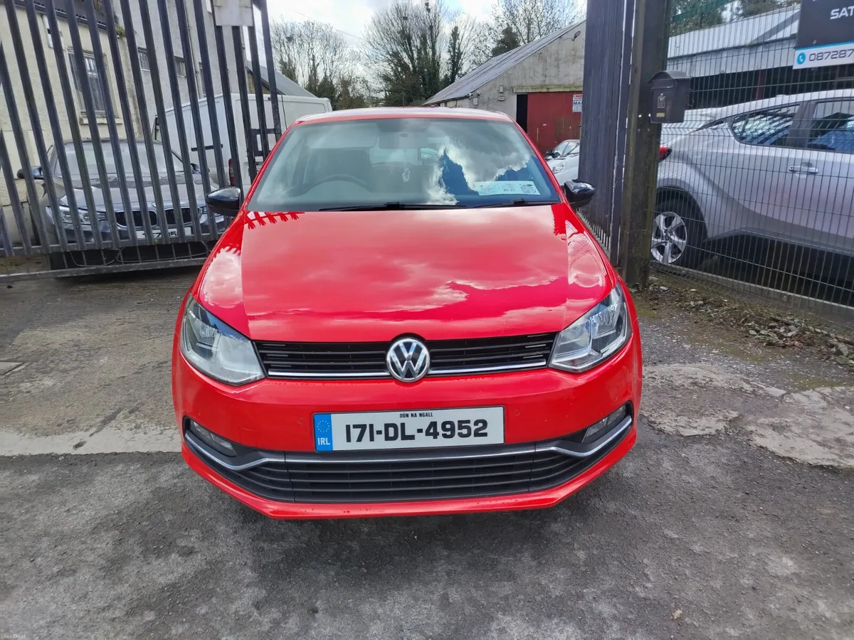 2017 Volkswagen Polo 1.0 Trendline BEATS Edition - Image 3