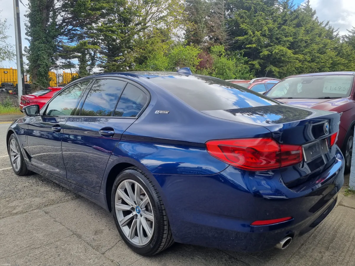 2019 BMW 5 SERIES PETROL PLUG IN HYBRID NCT 05/28 - Image 4