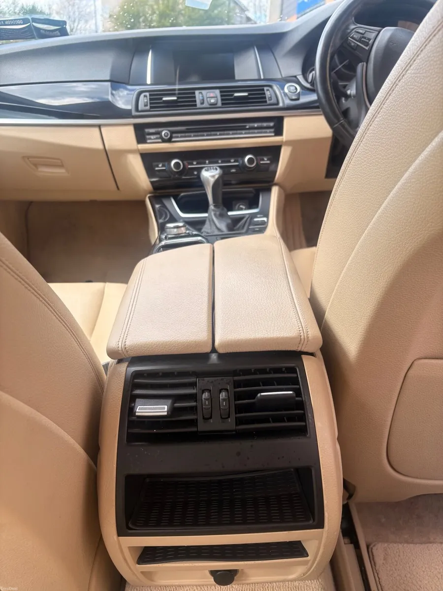 BMW 5-Series 2014 - Image 5