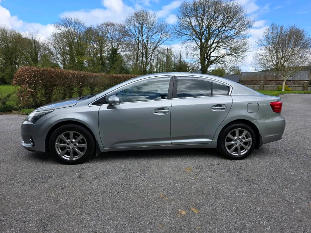 Toyota avensis ***14 months nct*** - Image 3
