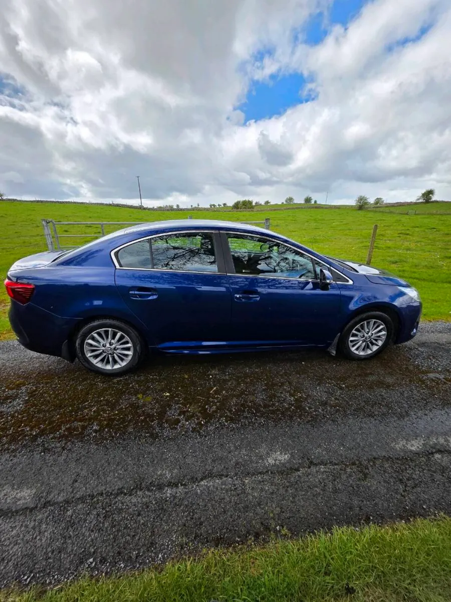 Toyota Avensis - Image 2