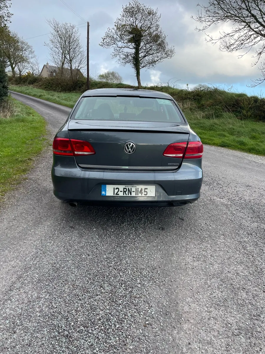 Volkswagen Passat - Image 3