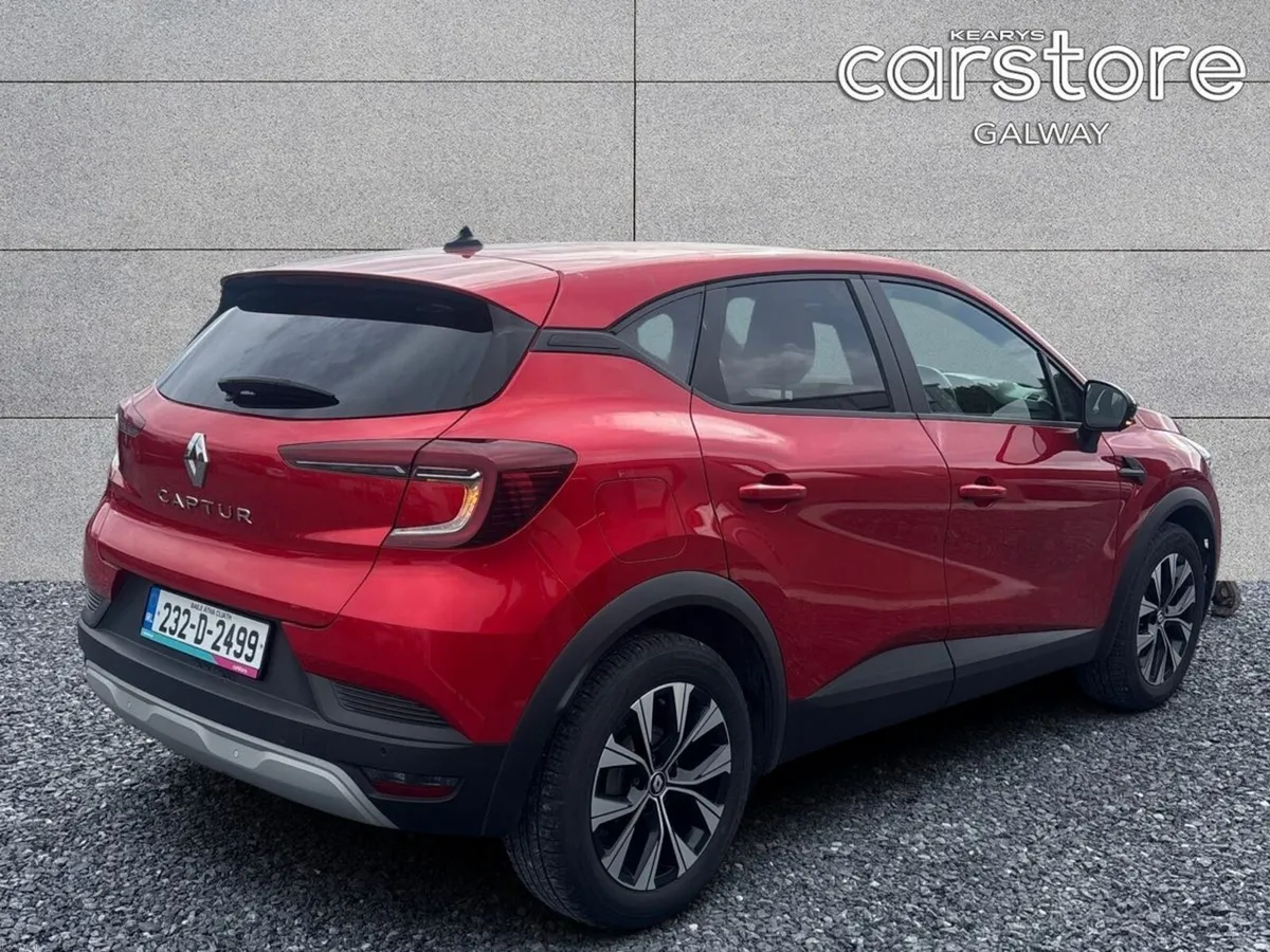 Renault Captur TCe 140 Auto Evolution - Image 3