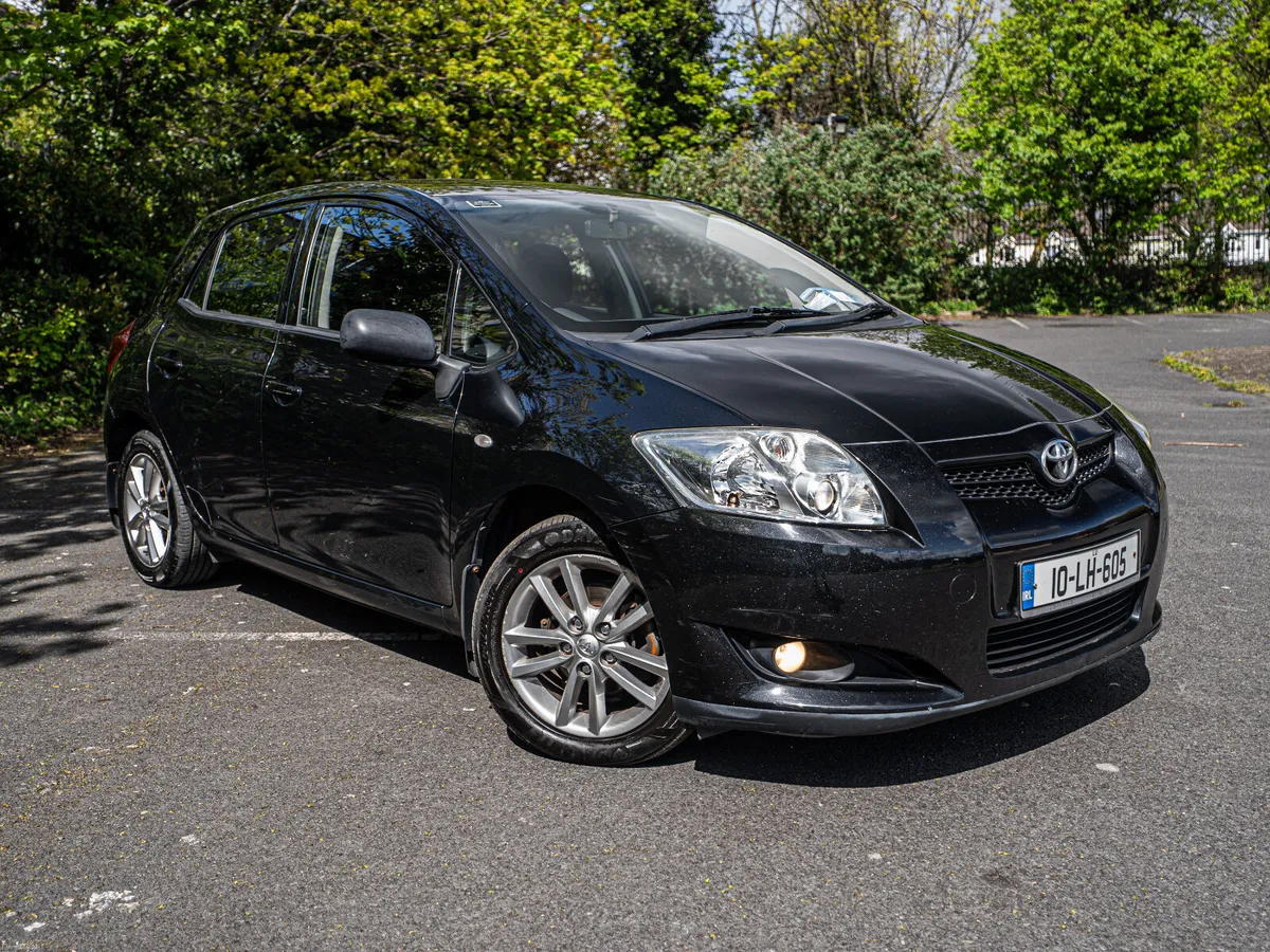 Toyota Auris 2010 - Image 3