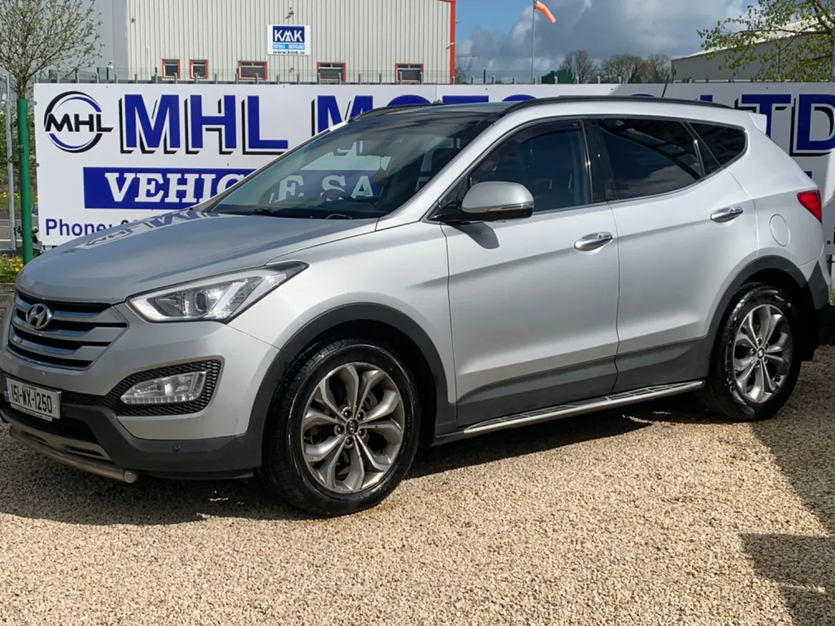 Hyundai Santa Fe 2015 Auto 7 seater Premium 4WD - Image 2