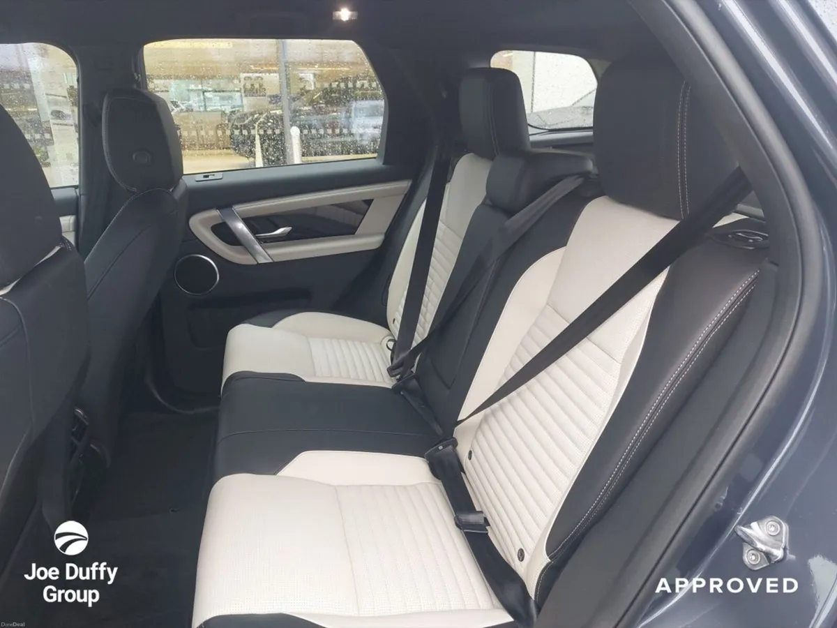 Land Rover Discovery Sport Dynamic S  1.5 PHEV  27 - Image 5