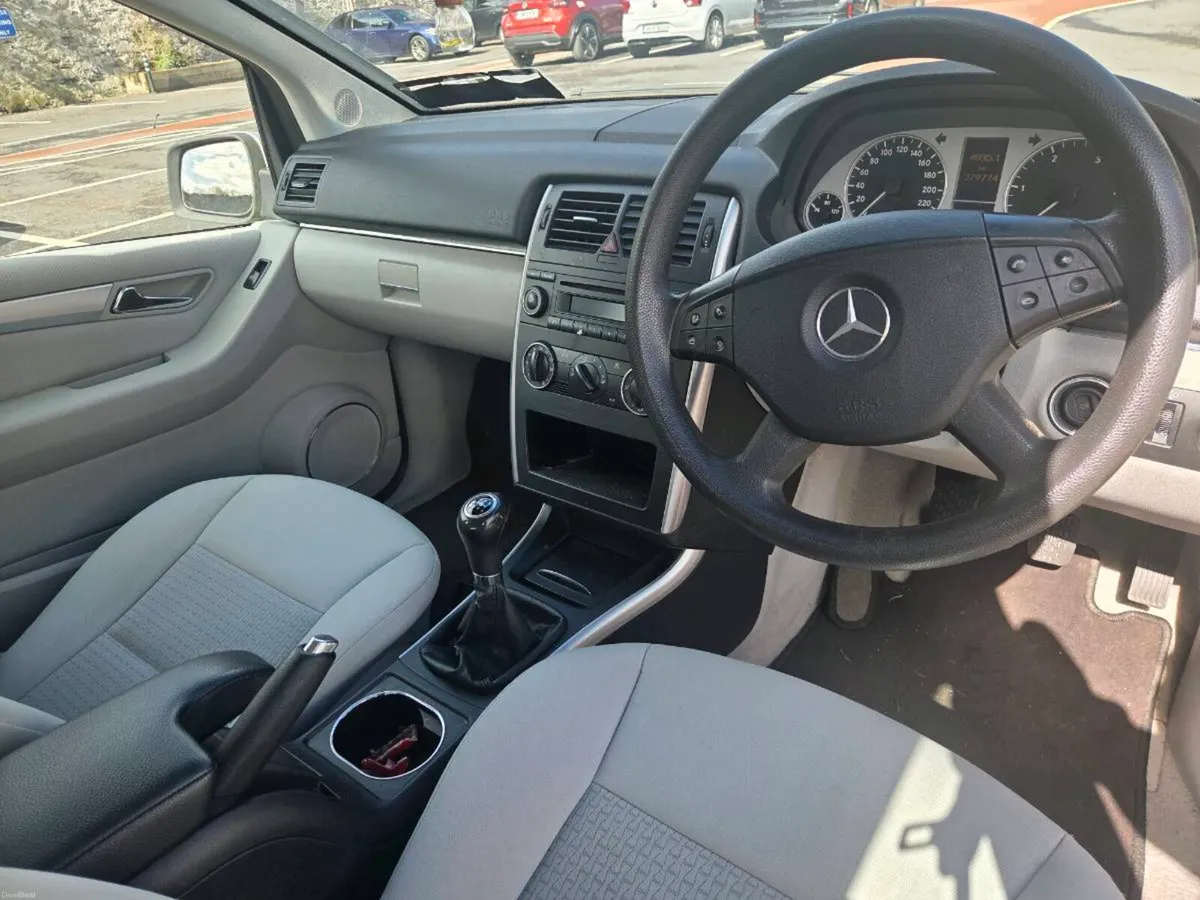 Mercedes B 2.0 diesel nct tax €2300 - Image 4
