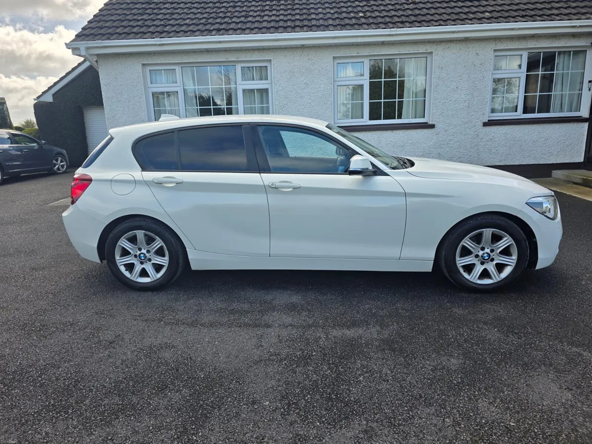 BMW 116i..ES AUTOMATIC - Image 2