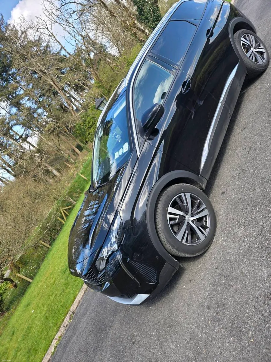 Peugeot 5008 Allure Puretech - Image 4