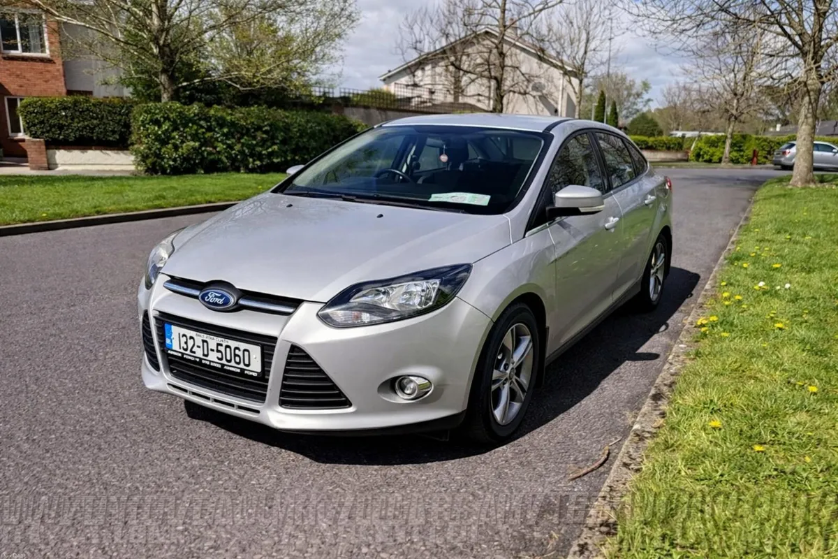 Ford Focus Zetec Automatic Tax and Nct - Image 2