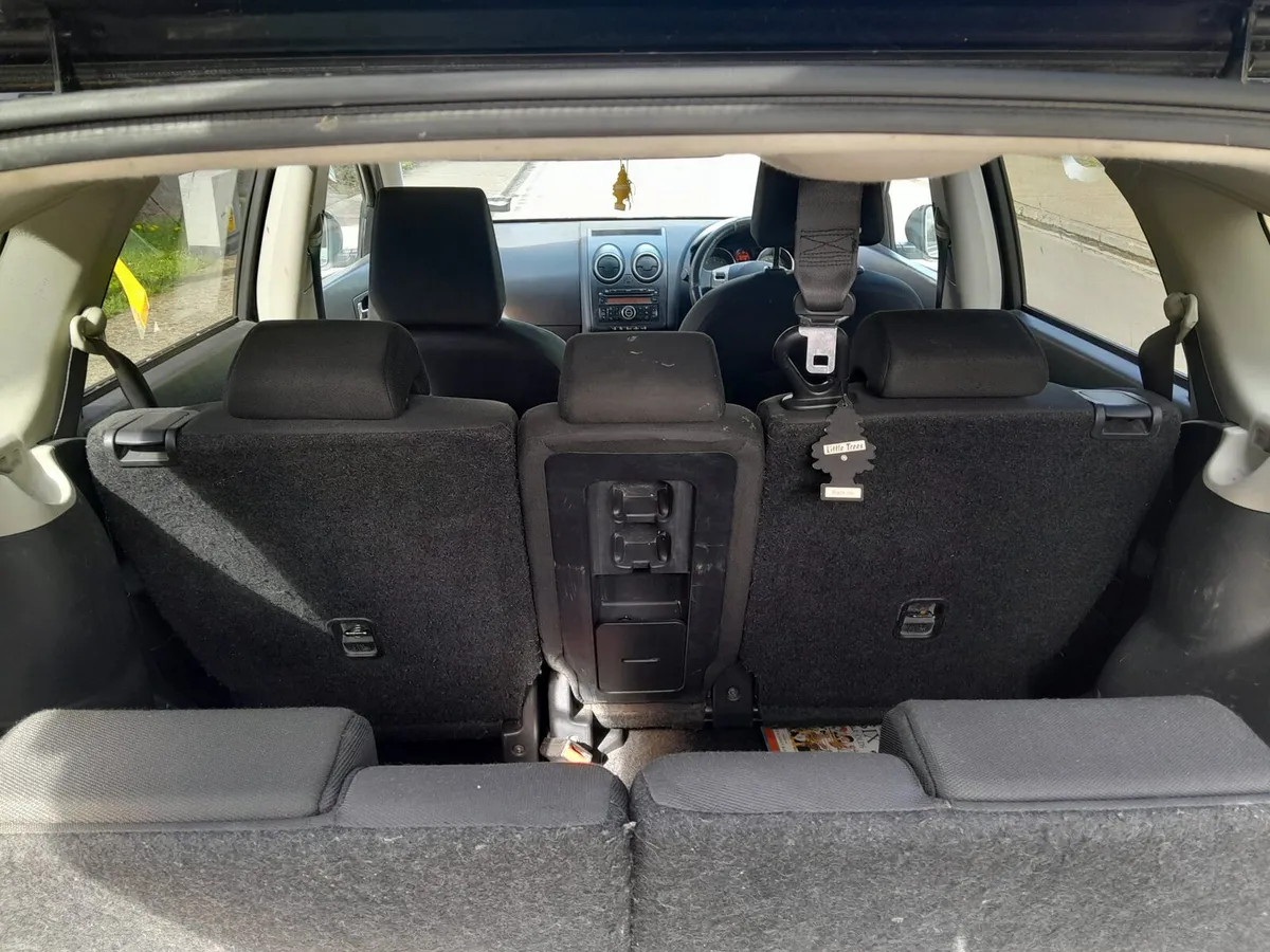 2010 Nissan qashqai 7 seater Taxed 01/27 - Image 4