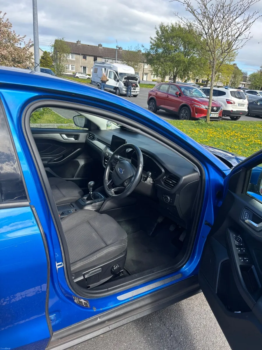 Ford Focus 2019 - Image 3