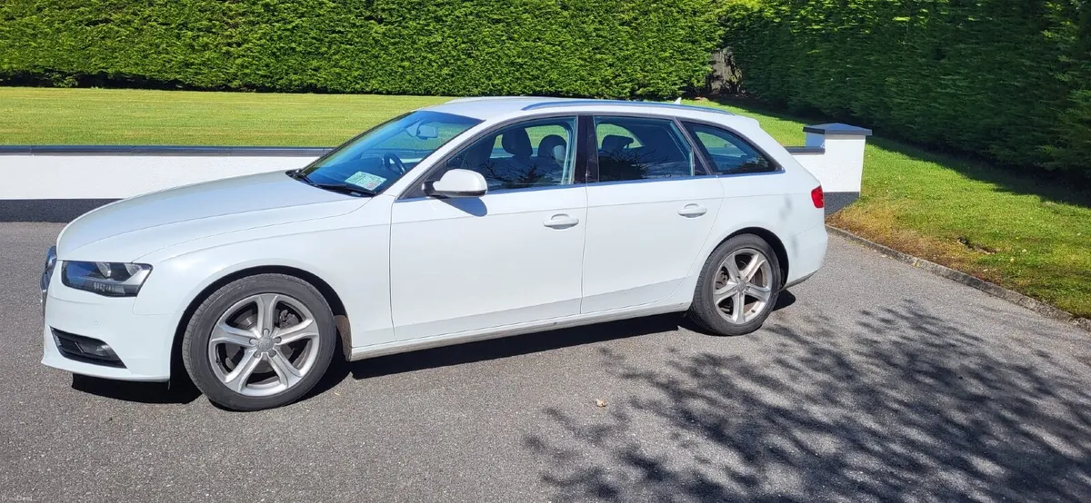 Audi A4 2015 - Image 2