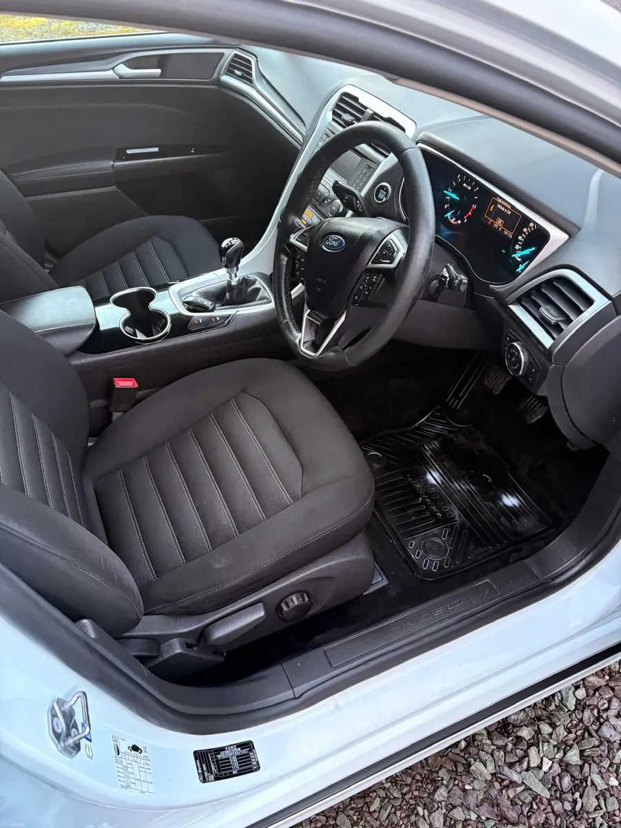 Ford Mondeo 2017 - Image 4